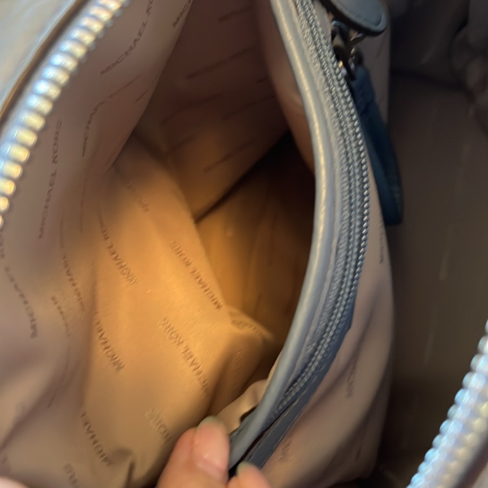 EUC Michael Kors Rhea Medium pebbled leather blue Backpack - Picture 10 of 11